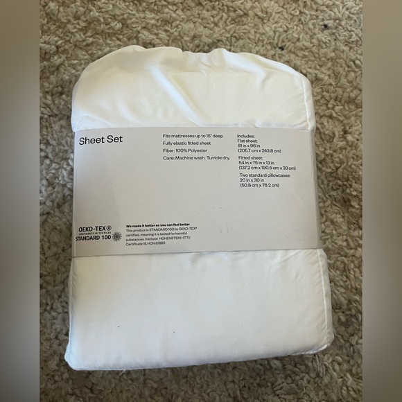 Room Essentials Full Microfiber Sheet Set in White - Picture 2 of 2